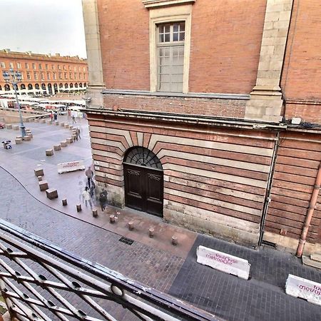 Toulouse Duplex Place Du Capitole Exterior photo