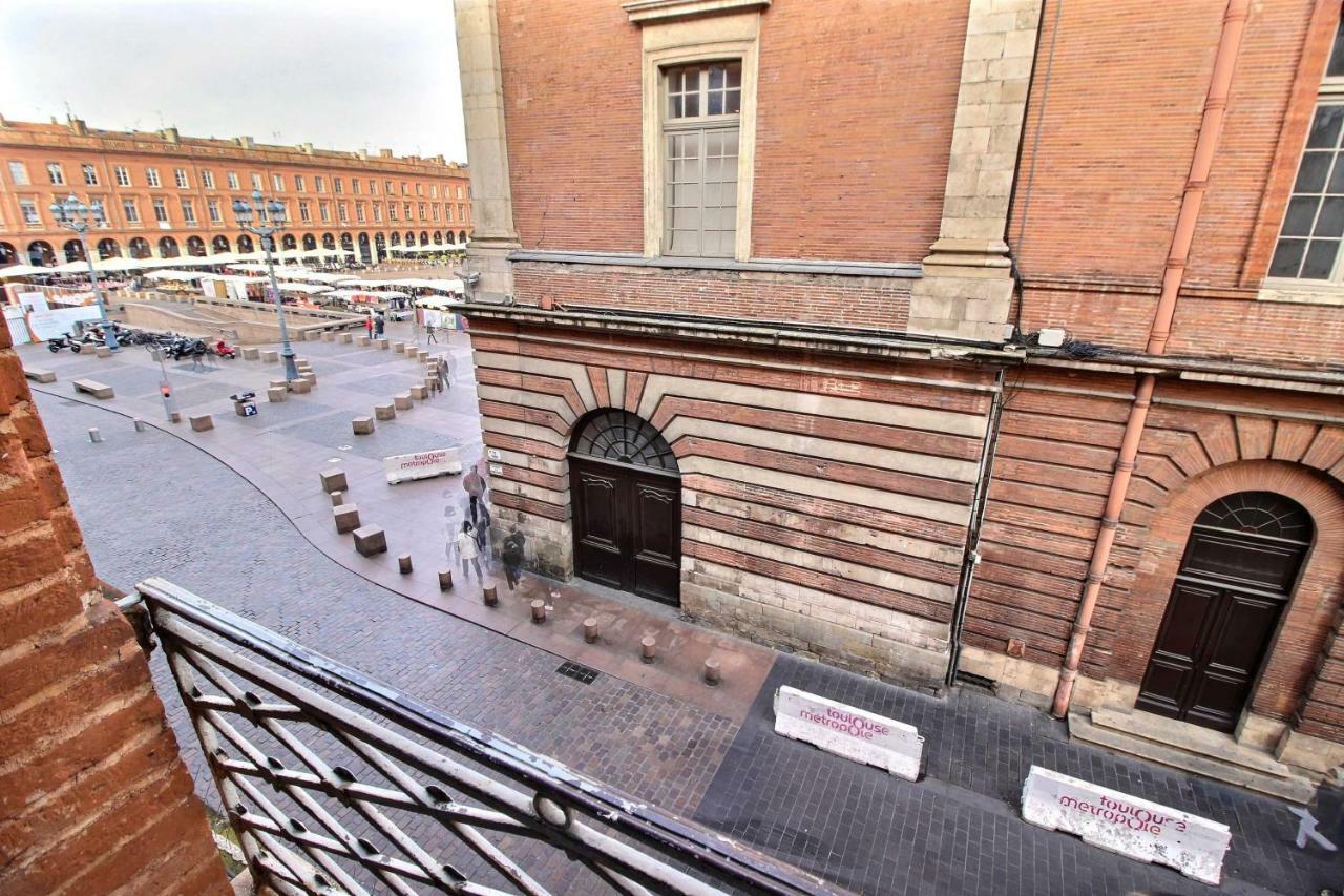Toulouse Duplex Place Du Capitole Exterior photo